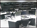 スカパーJSAT横浜管制センター向けモニター棚+監視卓02